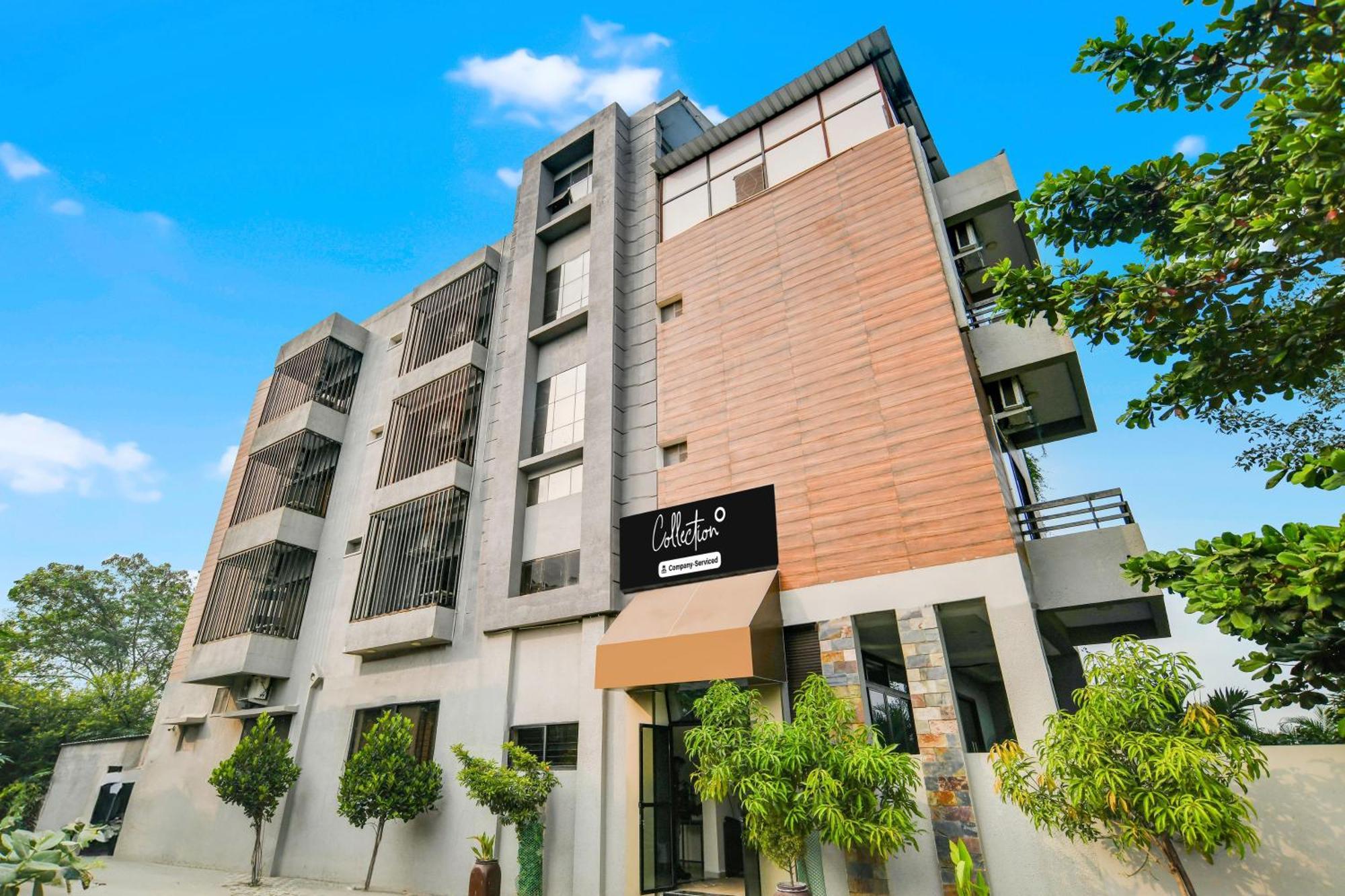 Super Collection O Indore Near Omax City 1 Kanadiya Bagian luar foto
